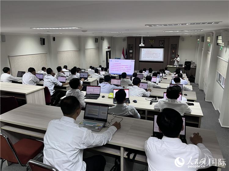 學(xué)習(xí)現(xiàn)場。人民網(wǎng)記者 張杰攝