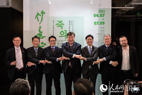 第十四屆光州雙年展中國館開幕式7日在韓國光州隱巖美術(shù)館舉行。人民網(wǎng)記者 馬菲攝