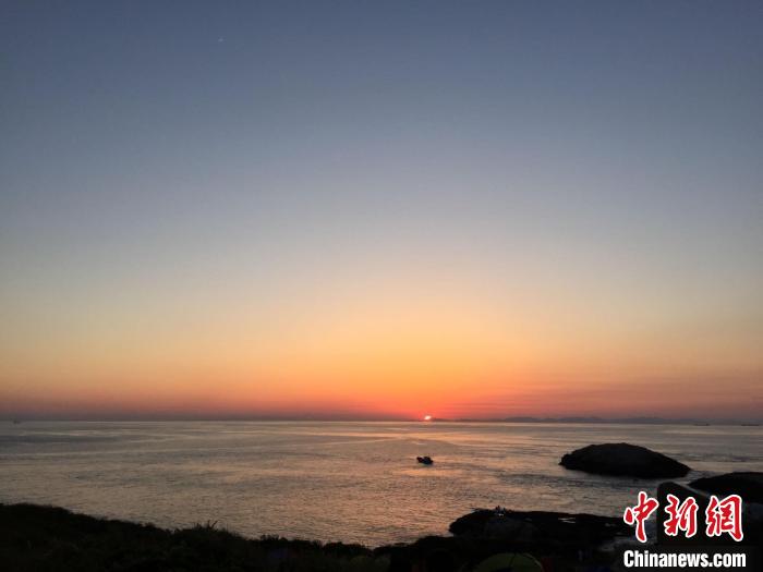 浙江海域一景?！×植?攝