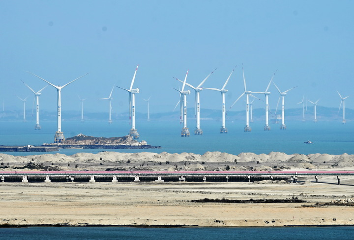 2021年3月9日，三峽福清興化灣海上風(fēng)電場(chǎng)。新華社記者 林善傳 攝