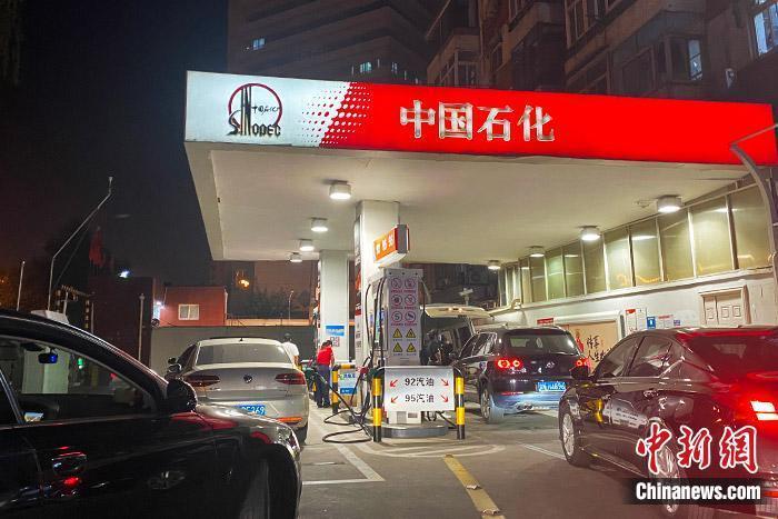 資料圖：加油站。 中新財(cái)經(jīng) 葛成 攝
