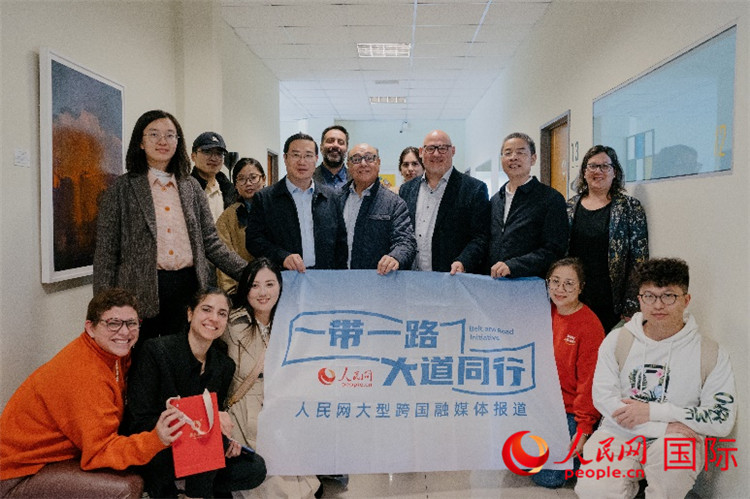 人民網(wǎng)“一帶一路 大道同行”大型跨國(guó)融媒體報(bào)道組走進(jìn)烏拉圭。人民網(wǎng)記者 張若涵攝