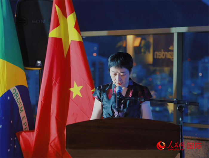 中國駐里約熱內(nèi)盧總領(lǐng)事田敏發(fā)表致辭。人民網(wǎng)記者 宋亦然攝