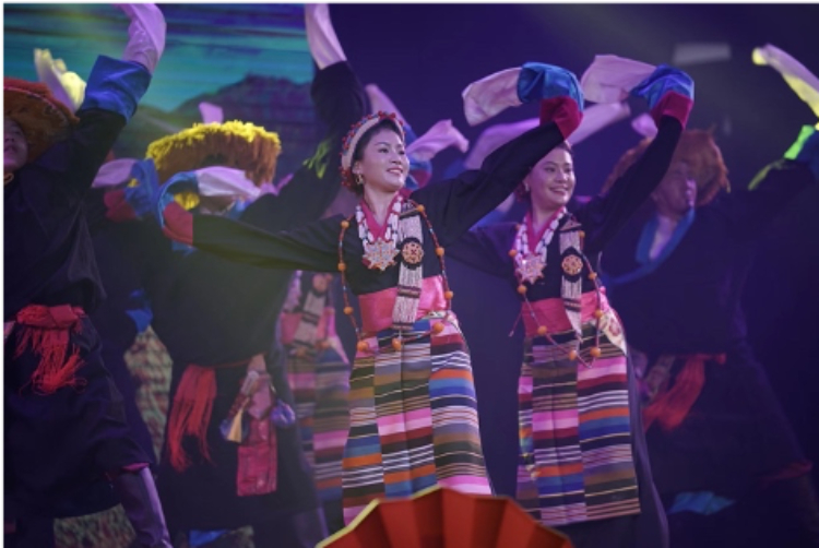 圖為2024“歡樂春節(jié)”中泰互致新春賀辭活動現(xiàn)場。 中國駐泰國大使館文化處供圖