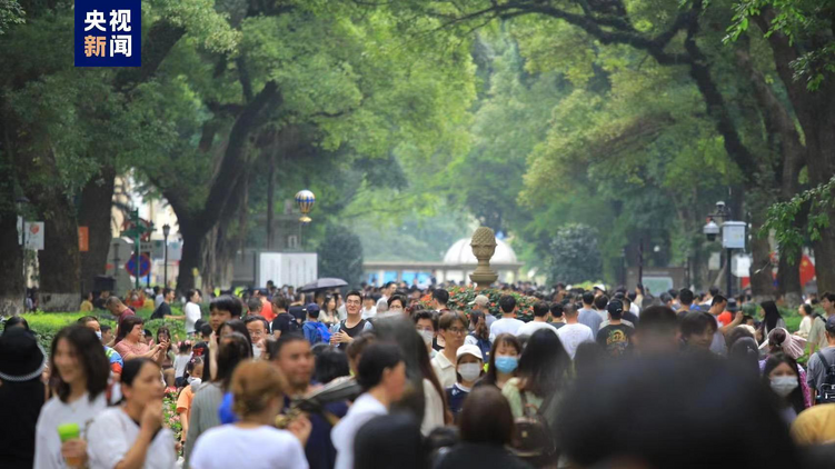 灣區(qū)速評(píng)丨多項(xiàng)數(shù)據(jù)破紀(jì)錄 人才何以在灣區(qū)成潮？