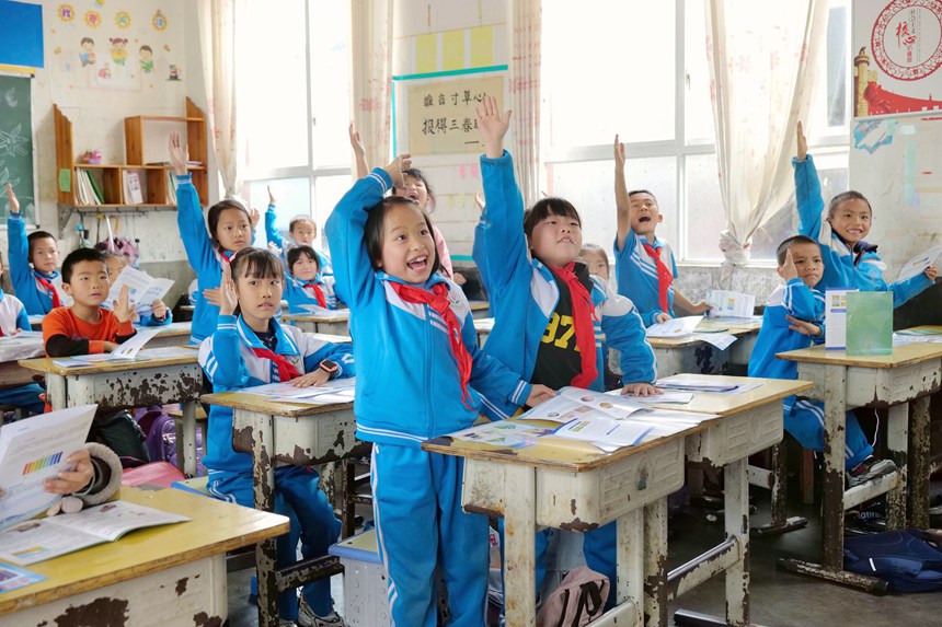 互動(dòng)問(wèn)答環(huán)節(jié)，同學(xué)們正在踴躍答題。
