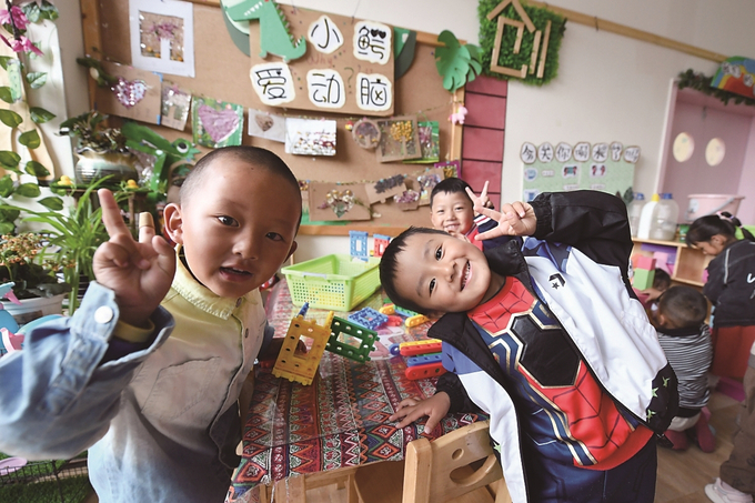 江蘇援建的拉薩市江蘇實(shí)驗(yàn)幼兒園，所有師資在江蘇接受培訓(xùn)，打造具有江蘇水準(zhǔn)的優(yōu)質(zhì)學(xué)前教育資源。 本報(bào)記者 萬(wàn)程鵬 攝