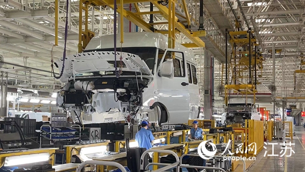 南京依維柯汽車有限公司生產(chǎn)車間。黃啟源攝