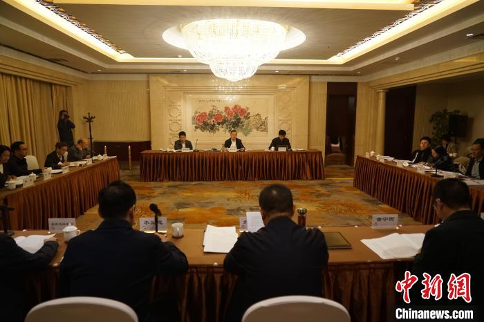 圖為座談會(huì)現(xiàn)場。　潘雨潔 攝