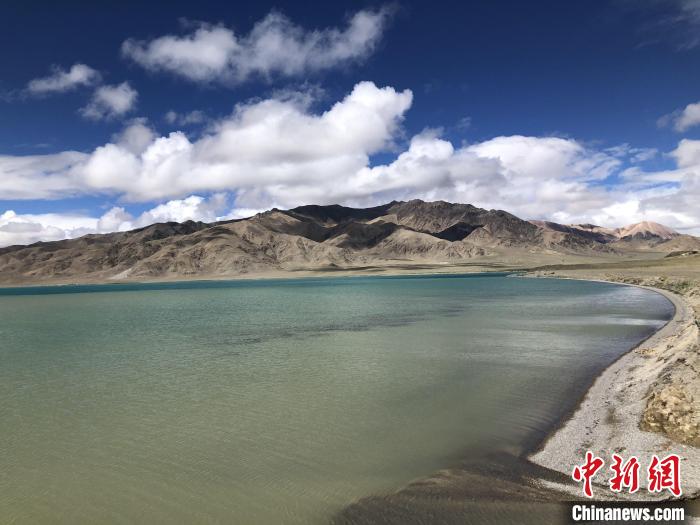 西藏阿里的高原湖泊別若錯(cuò)(又稱別若則錯(cuò))海拔約4470米?！?lt;a target='_blank' href='/'><p  align=