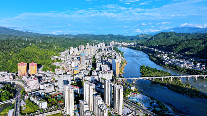 石泉縣入選全國美麗鄉(xiāng)村先行區(qū)。石泉縣委宣傳部供圖