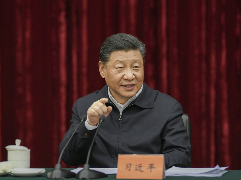 2019年4月15日至17日，中共中央總書(shū)記、國(guó)家主席、中央軍委主席習(xí)近平在重慶考察，并主持召開(kāi)解決“兩不愁三保障”突出問(wèn)題座談會(huì)。這是4月16日下午，習(xí)近平主持召開(kāi)解決“兩不愁三保障”突出問(wèn)題座談會(huì)并發(fā)表重要講話(huà)。新華社記者 謝環(huán)馳 攝