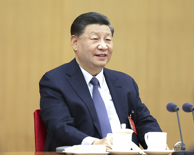 2022年10月17日，習(xí)近平同志參加黨的二十大廣西代表團(tuán)討論。