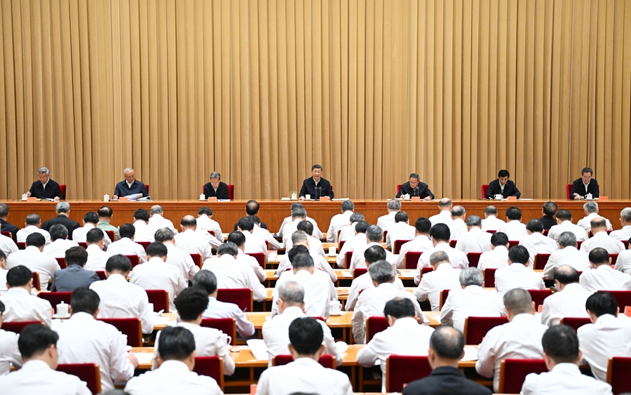 7月14日至15日，中央城市工作會(huì)議在北京舉行。中共中央總書記、國(guó)家主席、中央軍委主席習(xí)近平出席會(huì)議并發(fā)表重要講話。中共中央政治局常委李強(qiáng)、趙樂際、王滬寧、蔡奇、丁薛祥、李希出席會(huì)議。