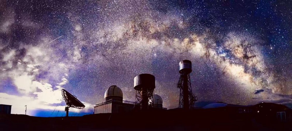 阿里暗夜星空。貢覺(jué)群培攝