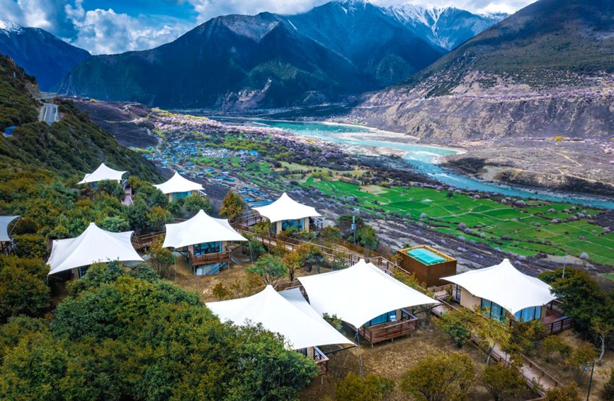 依托桃花資源，打造文旅產(chǎn)業(yè)。 張靜攝