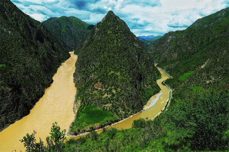 三江源美景。圖片來源：農(nóng)牧民大自然攝影隊