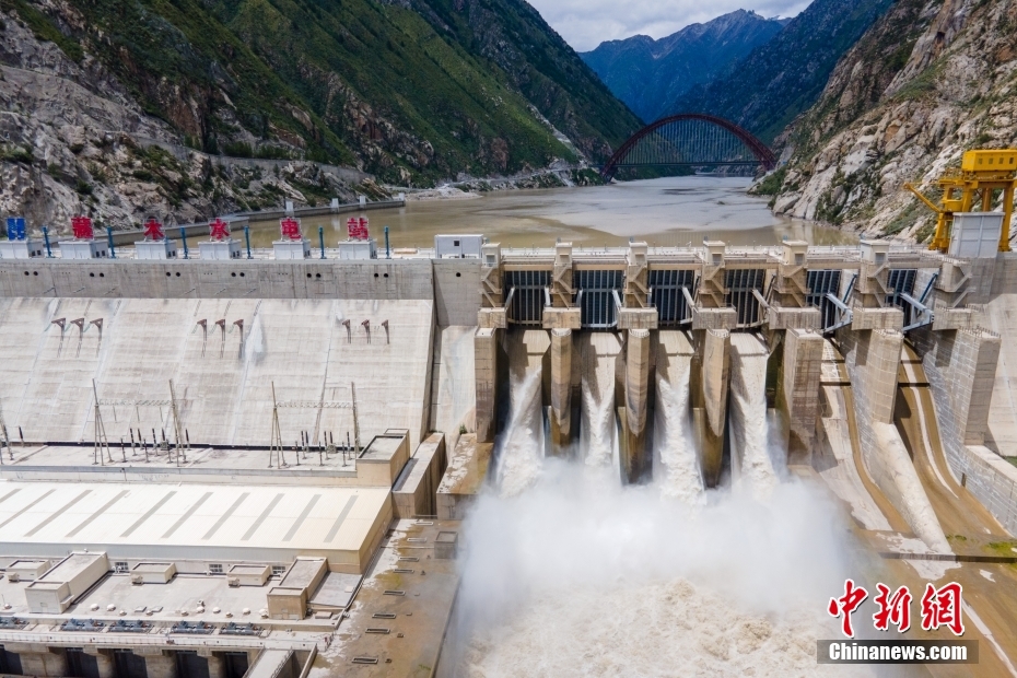 資料圖為2021年8月7日，西藏山南雅魯藏布江上的藏木水電站。（無人機畫面） <a target='_blank' href='/'><p  align=