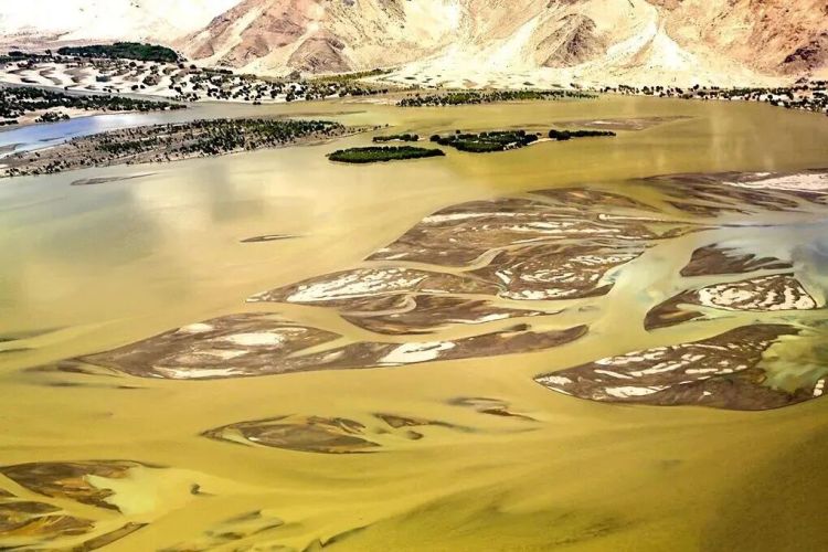 懂西藏的人，一定不會(huì)錯(cuò)過林芝的秋天