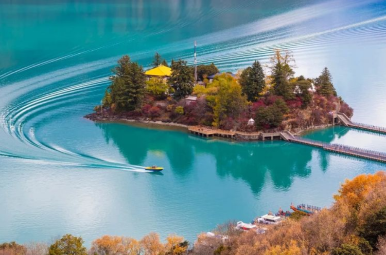 懂西藏的人，一定不會(huì)錯(cuò)過林芝的秋天